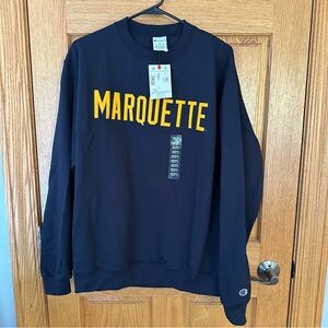 NWT Champion Marquette Golden Eagles Crewneck w/ Embroidered Appliqué. Sz Large